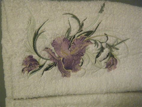 Towel with Swirl flower embroidery - Elevate Your Creations with ...