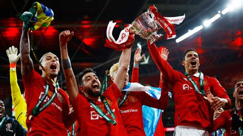 Manchester United wins first trophy since 2017 with victory over Newcastle United in Carabao Cup ...