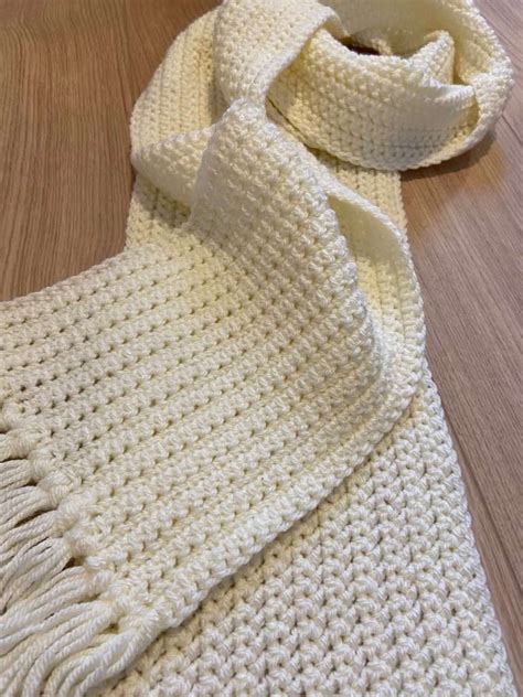 Champagne Scarf – easy crochet scarf - The Crochet Swirl