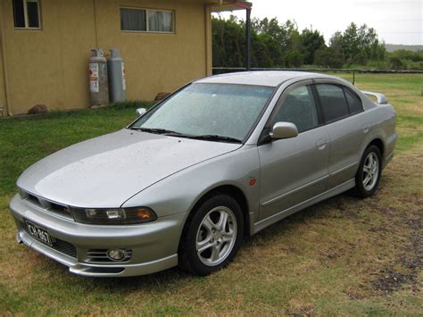 Mitsubishi Galant 4 Drzwiowy 88-92 Sedan - Cars