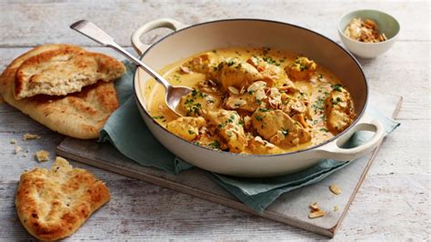 Creamy chicken korma recipe - BBC Food