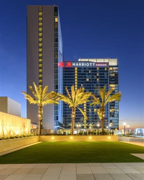 Marriott Marquis Houston | Hotels in Houston, TX