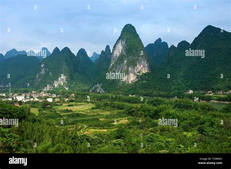 Karst limestone rocks hi-res stock photography and images - Alamy