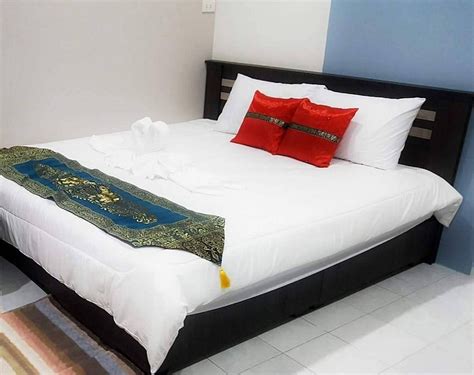 TANG GUEST HOUSE - Cottage Reviews (Phuket/Phuket Town)