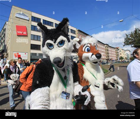 People in furry animal costumes hi-res stock photography and images - Alamy