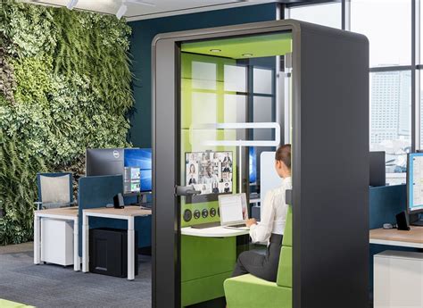 The acoustic experience of office work pods - hushoffice.com