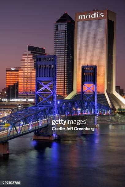 106 Jacksonville Skyline Night Stock Photos, High-Res Pictures, and ...