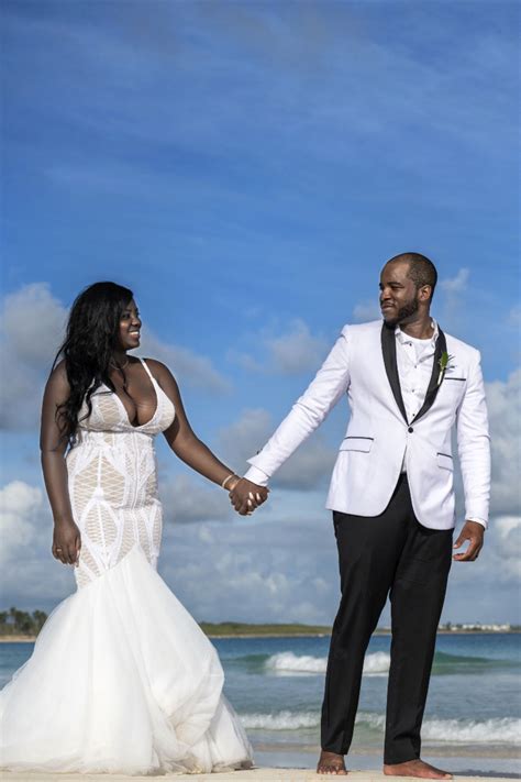 Post wedding photo shoot in the Caribbean in 2021 | Wedding photoshoot, Dominican republic ...