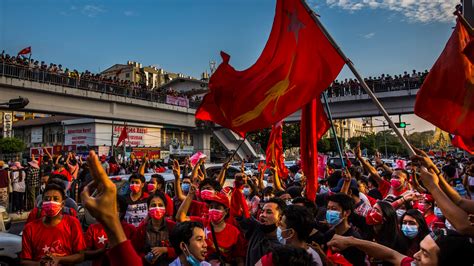 As Bullets and Threats Fly, Myanmar Protesters Proudly Hold the Line - The New York Times