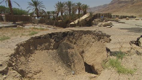 Dead Sea Sinkholes Devastating Local Economy