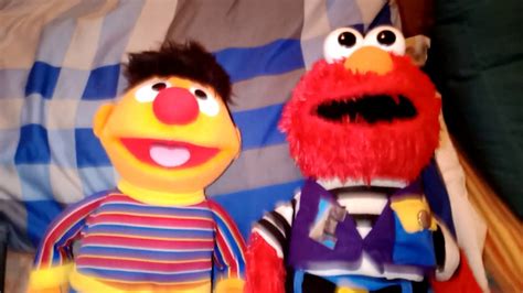 Ernie and Elmo sings one fine face - YouTube