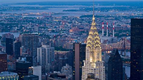 The Grandeur of The Chrysler Building, New York - Traveldigg.com