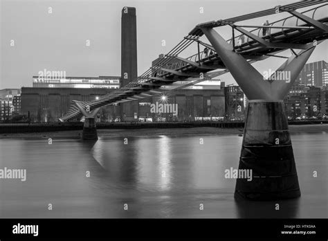 Millennium Bridge, London Stock Photo - Alamy