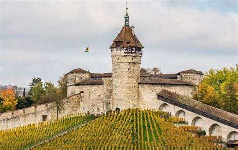 Fortress castle Schaffhausen Switzerland - Online Jigsaw Puzzles