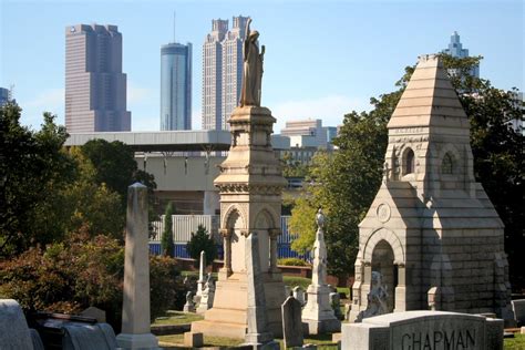 The Oakland Cemetery Tells Atlanta's Story