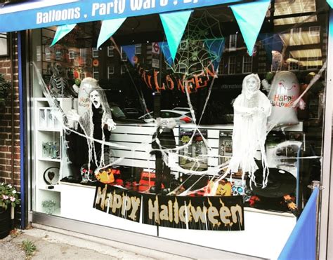 100+ Creative Halloween Window Displays, Ideas & Designs | Zen Merchandiser