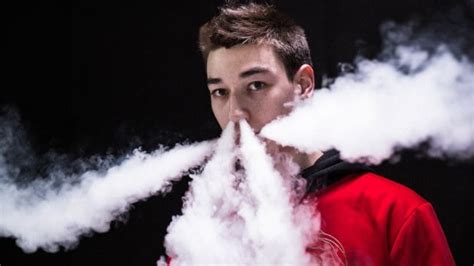 The Ultimate Guide to Cloud-Chasing (+ 10 Best Vaping Tricks)