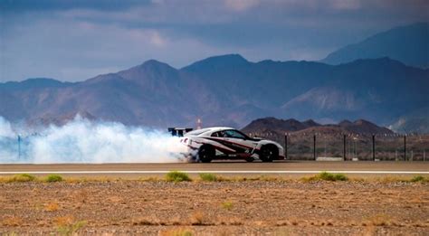 Nissan GT-R Drifts at 189 mph: El Drifto Loco