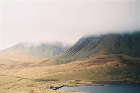 Black Mountain Range | Brecon Beacons, Wales April '16 | Joe Pepper ...