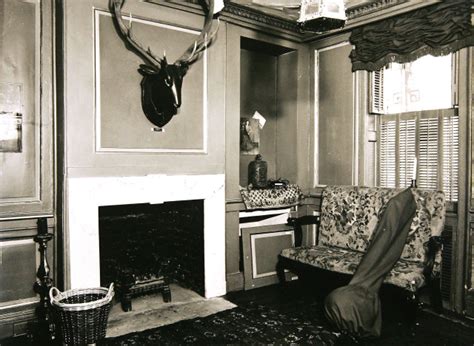 Mick Jagger's House In 1969 Had Fake Deer Head, Plenty Of Velvet ...