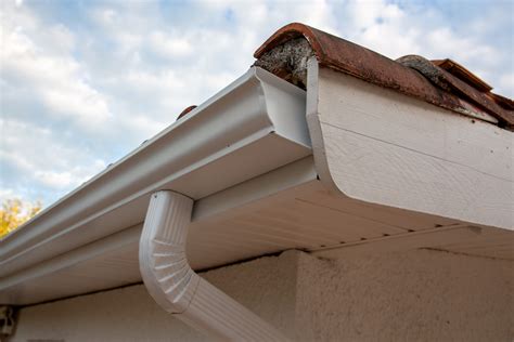 How To Install Gutters On Angled Fascia | Storables