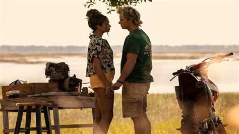 ‘Outer Banks’ Cast Talks About Steamy Scenes | The Nerd Stash