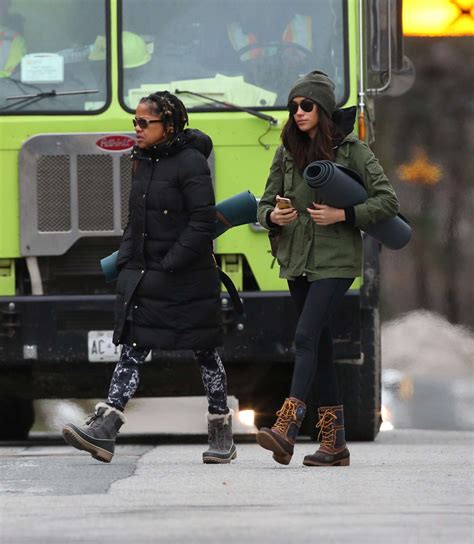 Meghan Markle with her mom going to Yoga -01 | GotCeleb