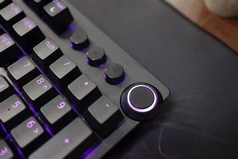 Razer Huntsman V2 Analog Review