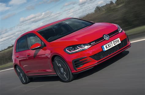 Volkswagen Golf GTI Review (2020) | Autocar