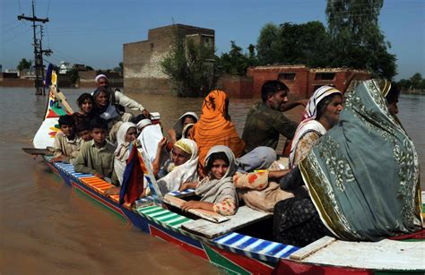 Thousands Dead or Homeless From Floods in Pakistan | PBS News