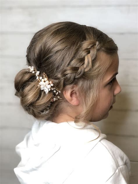 Flower Girl Hair | Flower girl wedding hair, Girl hair dos, Flower girl hairstyles updo