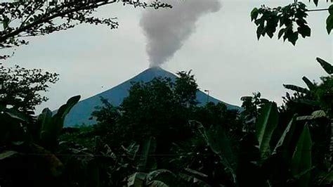 Papua New Guinea volcano spews ash, triggering eruption alert