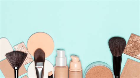 3 Full Coverage Foundations That Will Have You Looking Snatched | Mom Fabulous