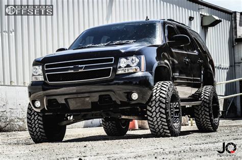 2007 Chevrolet Tahoe Fuel Hostage Rough Country Suspension Lift 7.5 ...