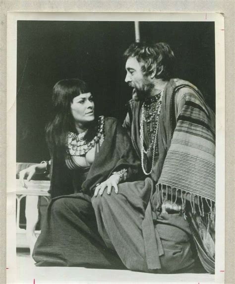 Richard Johnson Janet Suzman "Antony And Cleopatra" 1975 VG press photo P1U | eBay