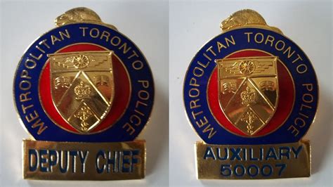 EXCLUSIVE: Toronto police launch investigation into badges for sale on eBay - CityNews Toronto