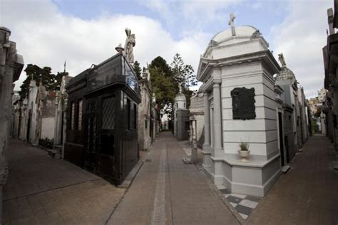 La Recoleta Cemetery | Travel Story and Pictures from Argentina