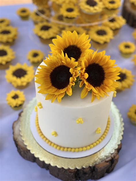 Sunflower Cupcake Wedding Cake – The Perfect Choice For This Year! - jenniemarieweddings