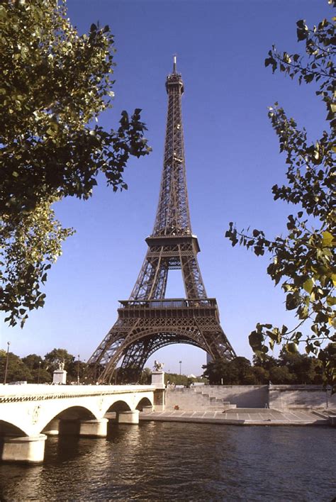 Eiffel Tower In Paris Free Stock Photo - Public Domain Pictures