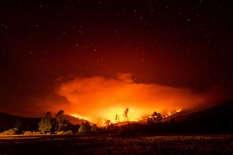 Staggering Scale of California Wildfire Season Continues to Grow ...