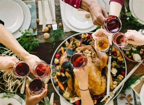 7 thanksgiving traditions from families across the world