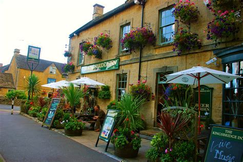 The Knightsbridge Inn, Bourton on the Water, Cotswolds, England | Bourton on the water ...