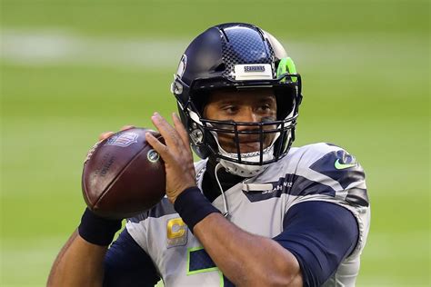 Why Seahawks will turn to Russell Wilson more than normal against 49ers ...