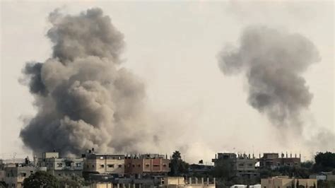 Israel bombs Rafah crossing to block Egypt aid to Gaza