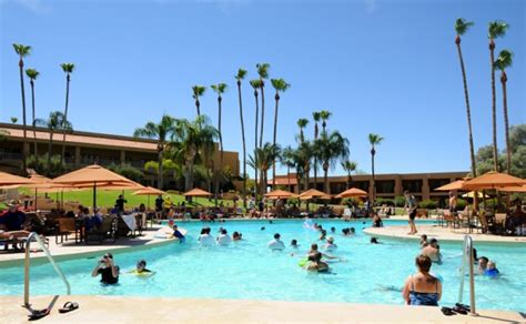 Best Resort for Families Traveling to Tucson: Hilton Tucson El Conquistador - Rockin Mama™