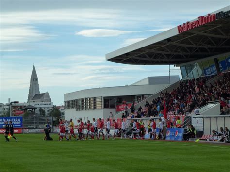 Extreme Football Tourism: ICELAND: KF Valur