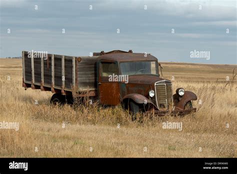 Old Rusty Farm Truck Stock Photo - Alamy