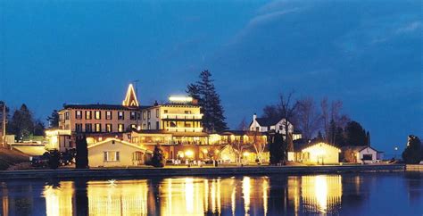 Gananoque Inn - Attractions Ontario