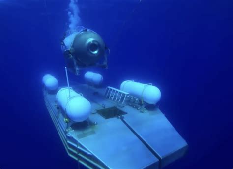 Missing Titanic sub: Difference between submersible and submarine