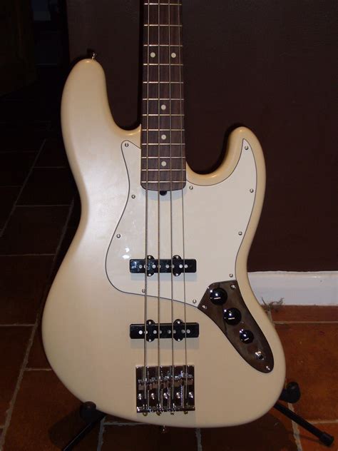 Fender Highway One Jazz Bass 2006 - 2(6) | (367) Honey Blond… | Lee ...